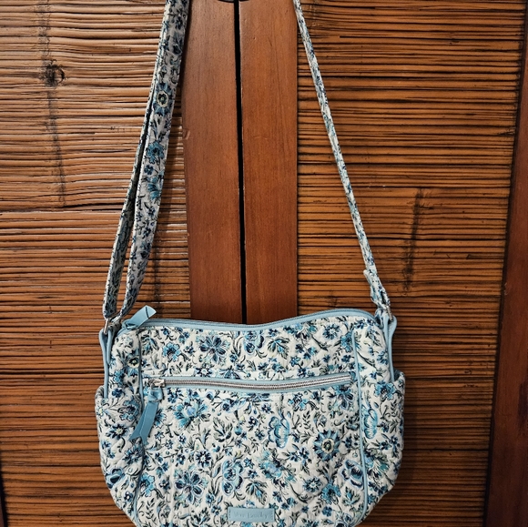 Vera Bradley Bag - Picture 4 of 11